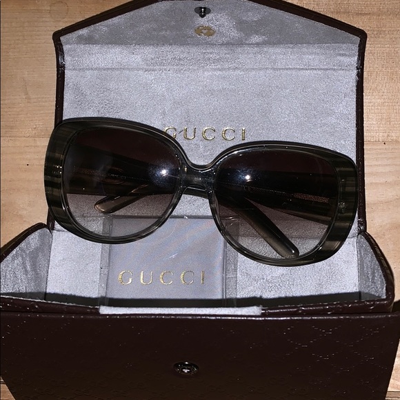 Gucci Sunglasses - Picture 4 of 4